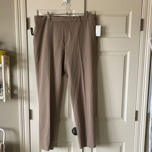 Van Heusen Men's Tan Chinos Straight Fit size 38 x 32